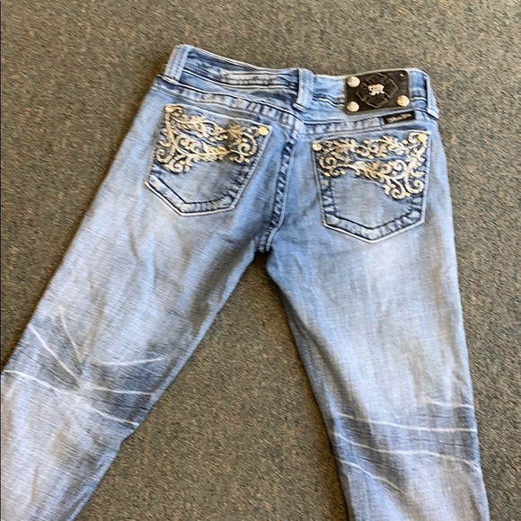 Jeans - Picture 2 of 2